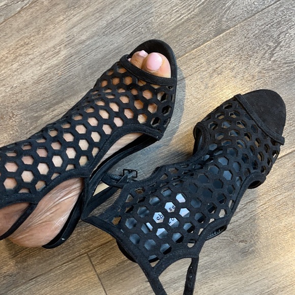 Elegant black sandals - Picture 7 of 8